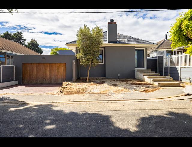 3 BEDROOM HOUSE FOR SALE IN BOSTON